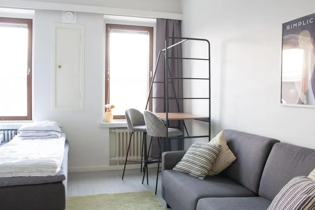 Top Floor Studio-Apartment In Kruununhaka contacts